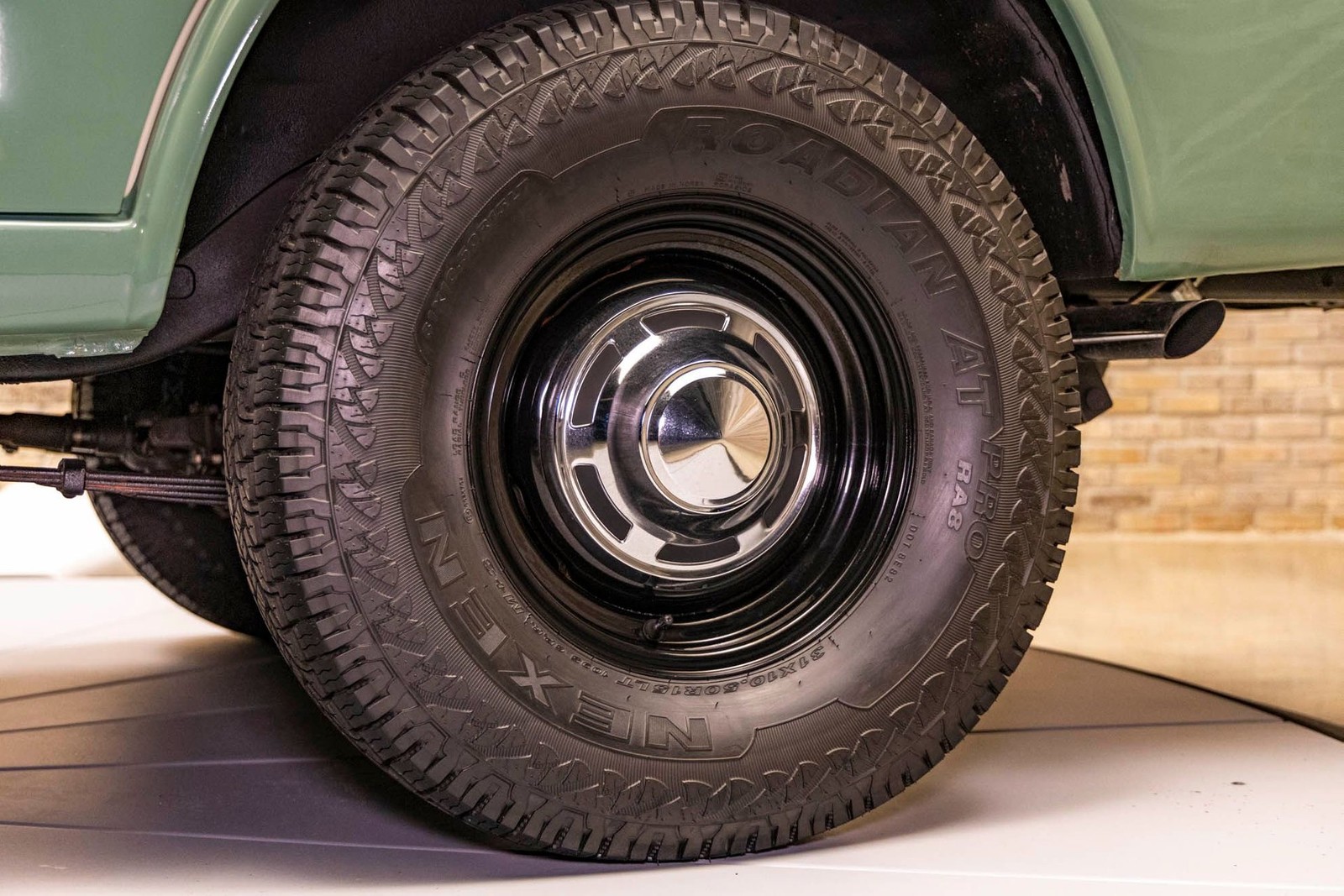 Toyota-FJ55-Land-Cruiser-1972-SUV-13