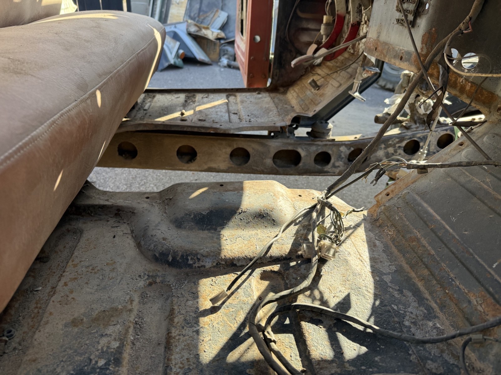 Toyota-Land-Cruiser-1963-SUV-16