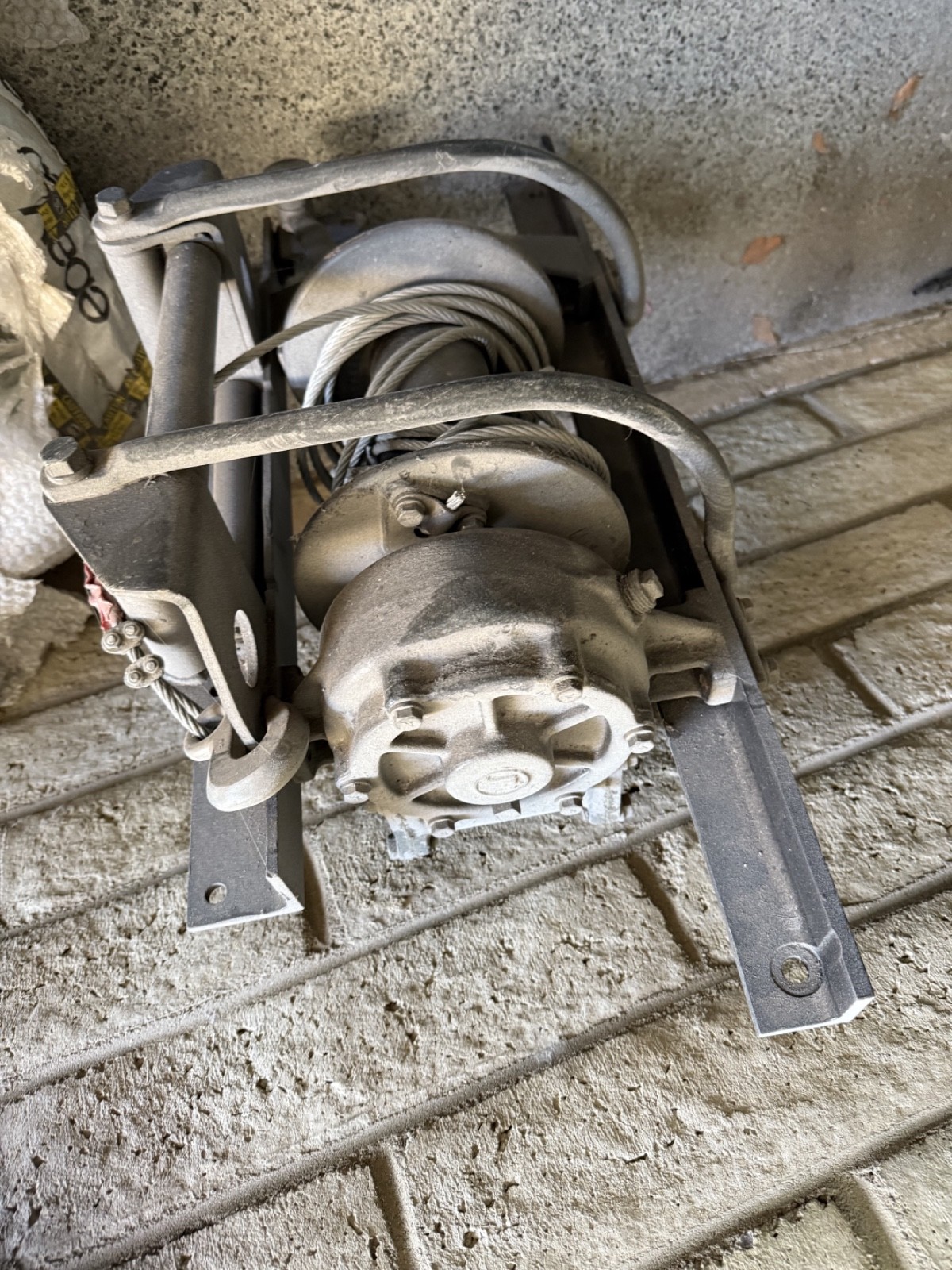 Toyota-Land-Cruiser-1963-SUV-35