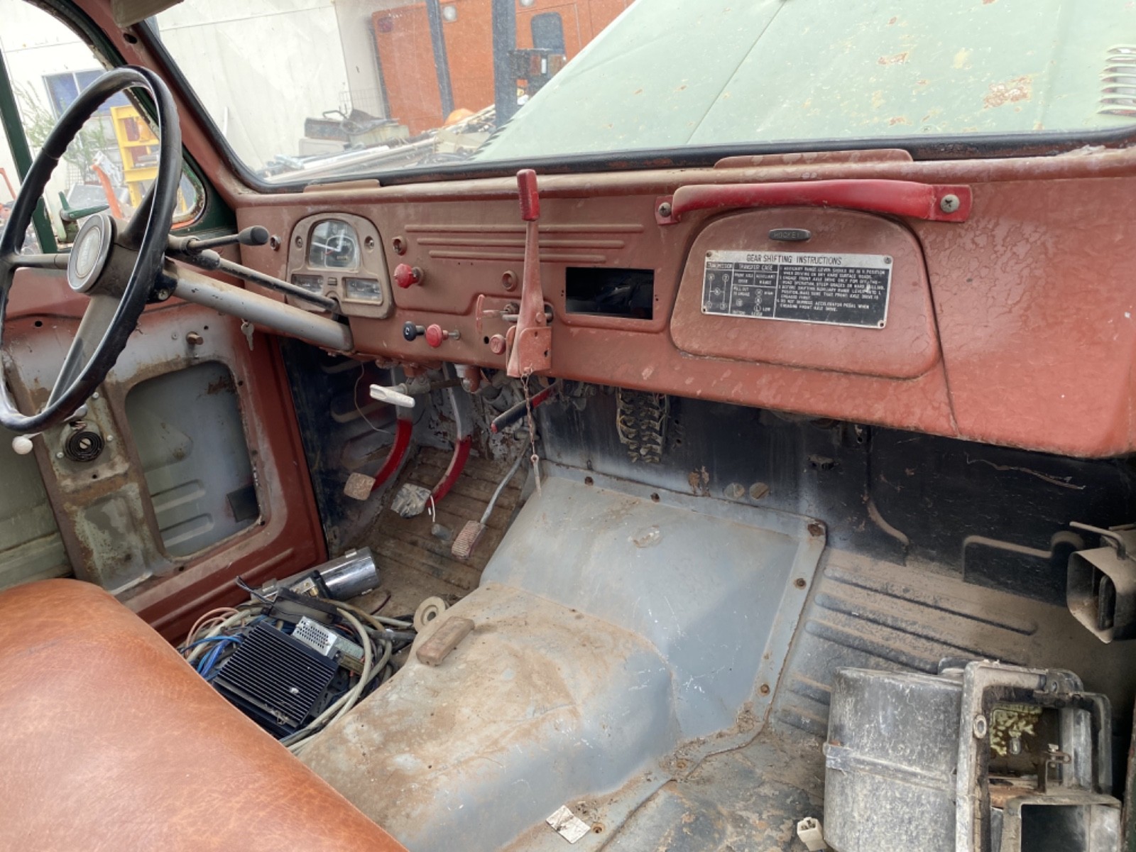 Toyota-Land-Cruiser-1963-SUV-37