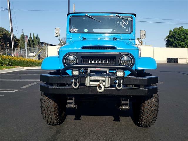 Toyota-Land-Cruiser-1965-1