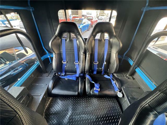 Toyota-Land-Cruiser-1965-17