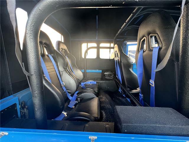 Toyota-Land-Cruiser-1965-31