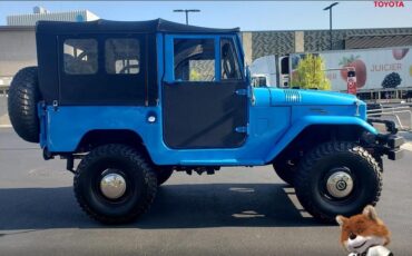 Toyota-Land-Cruiser-1965-SUV-1