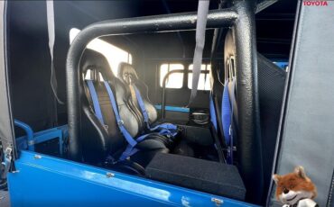 Toyota-Land-Cruiser-1965-SUV-21