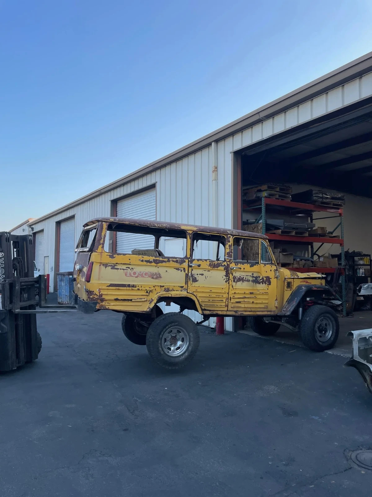 Toyota-Land-Cruiser-1965-SUV