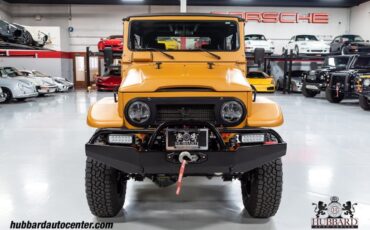 Toyota-Land-Cruiser-1972-SUV-2