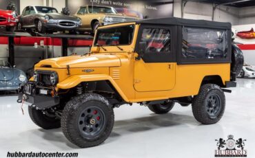 Toyota-Land-Cruiser-1972-SUV-3