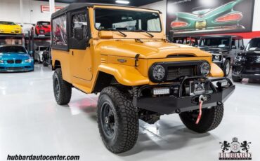 Toyota-Land-Cruiser-1972-SUV-9