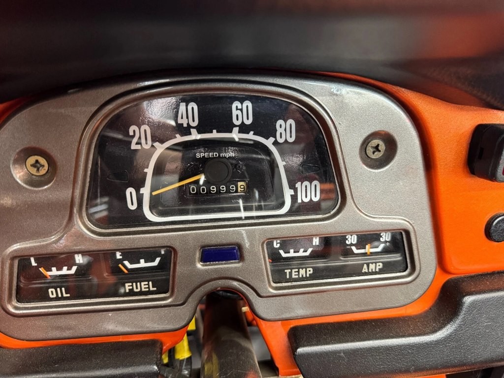 Toyota-Land-Cruiser-1975-4