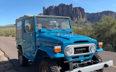 Toyota-Land-Cruiser-1978-10