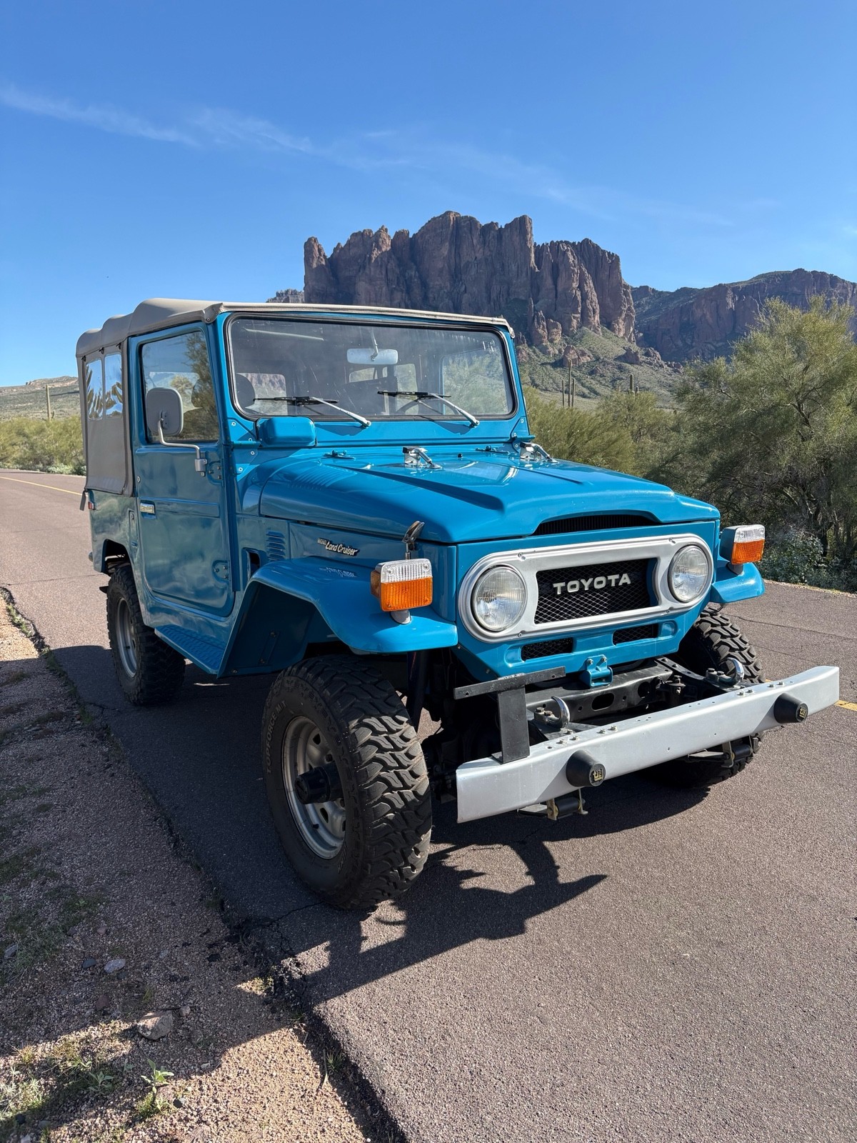 Toyota-Land-Cruiser-1978-12
