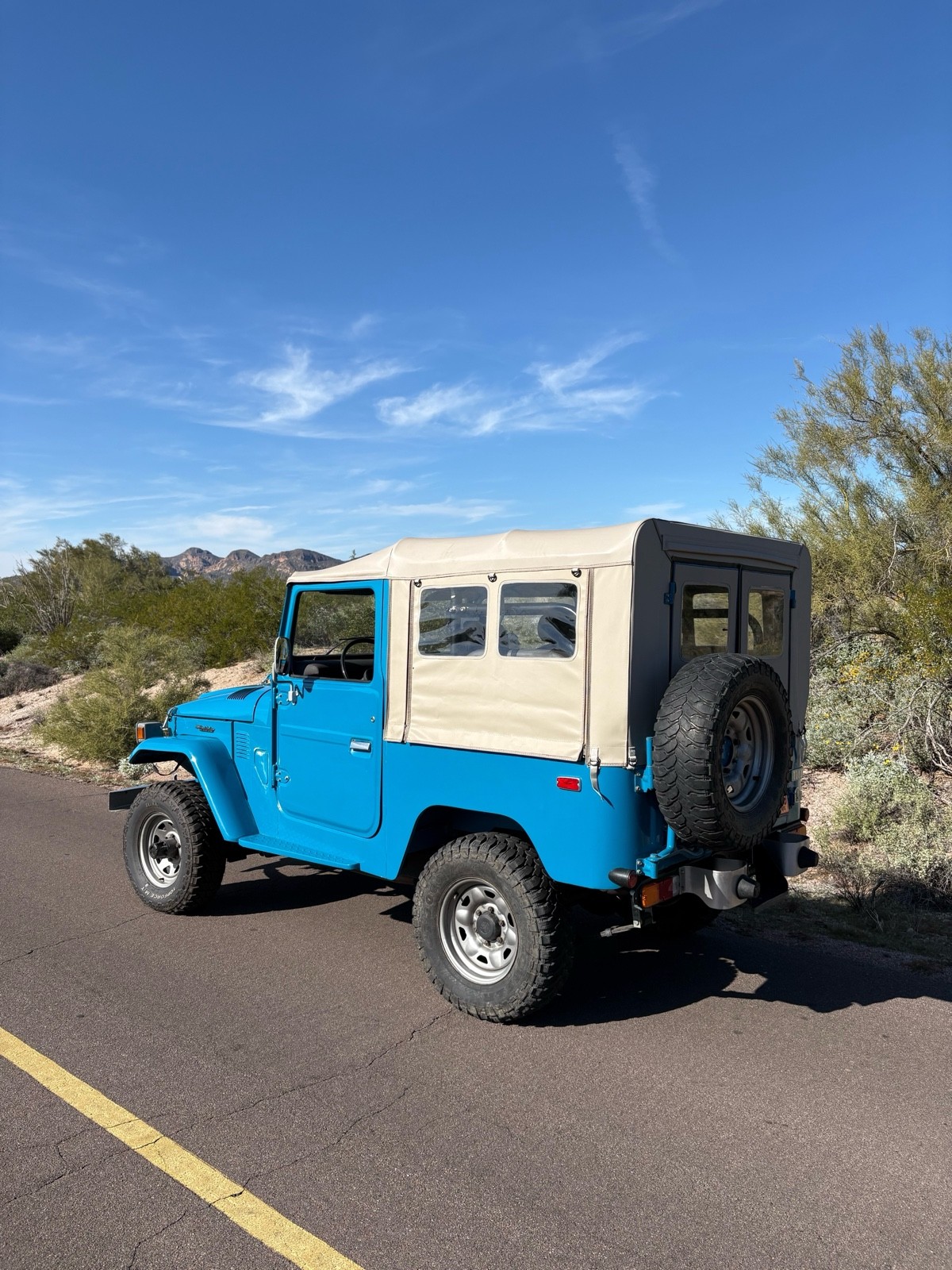 Toyota-Land-Cruiser-1978-13