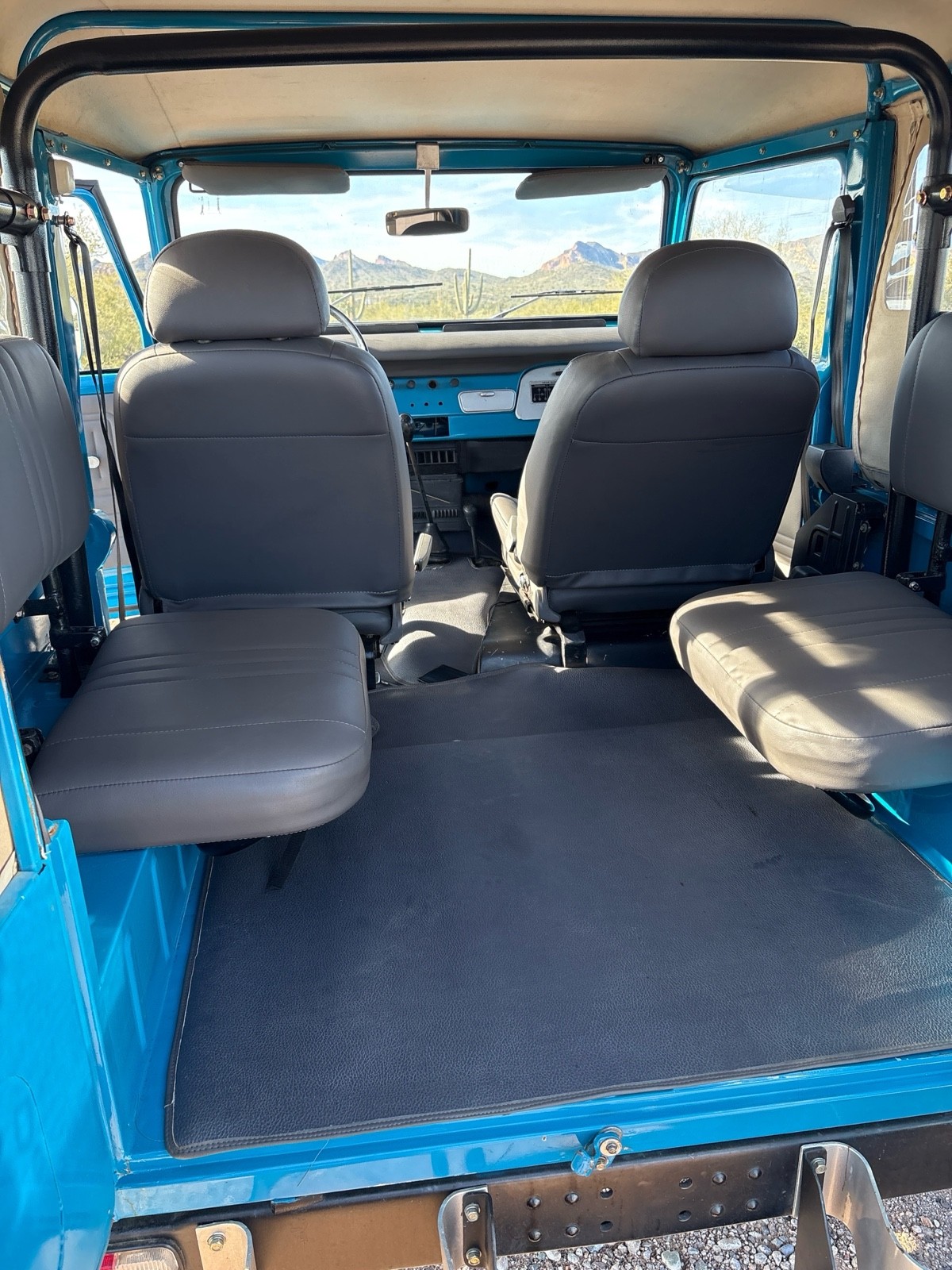 Toyota-Land-Cruiser-1978-31