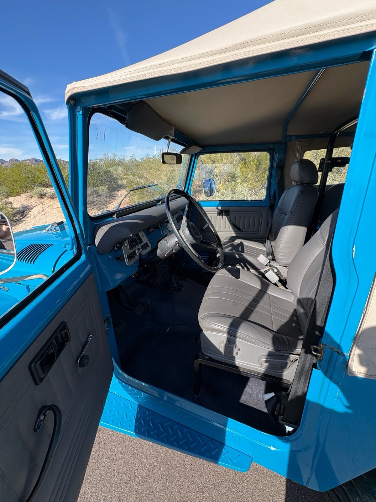 Toyota-Land-Cruiser-1978-35