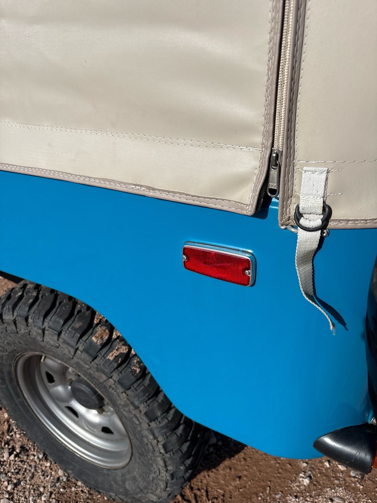 Toyota-Land-Cruiser-1978-9