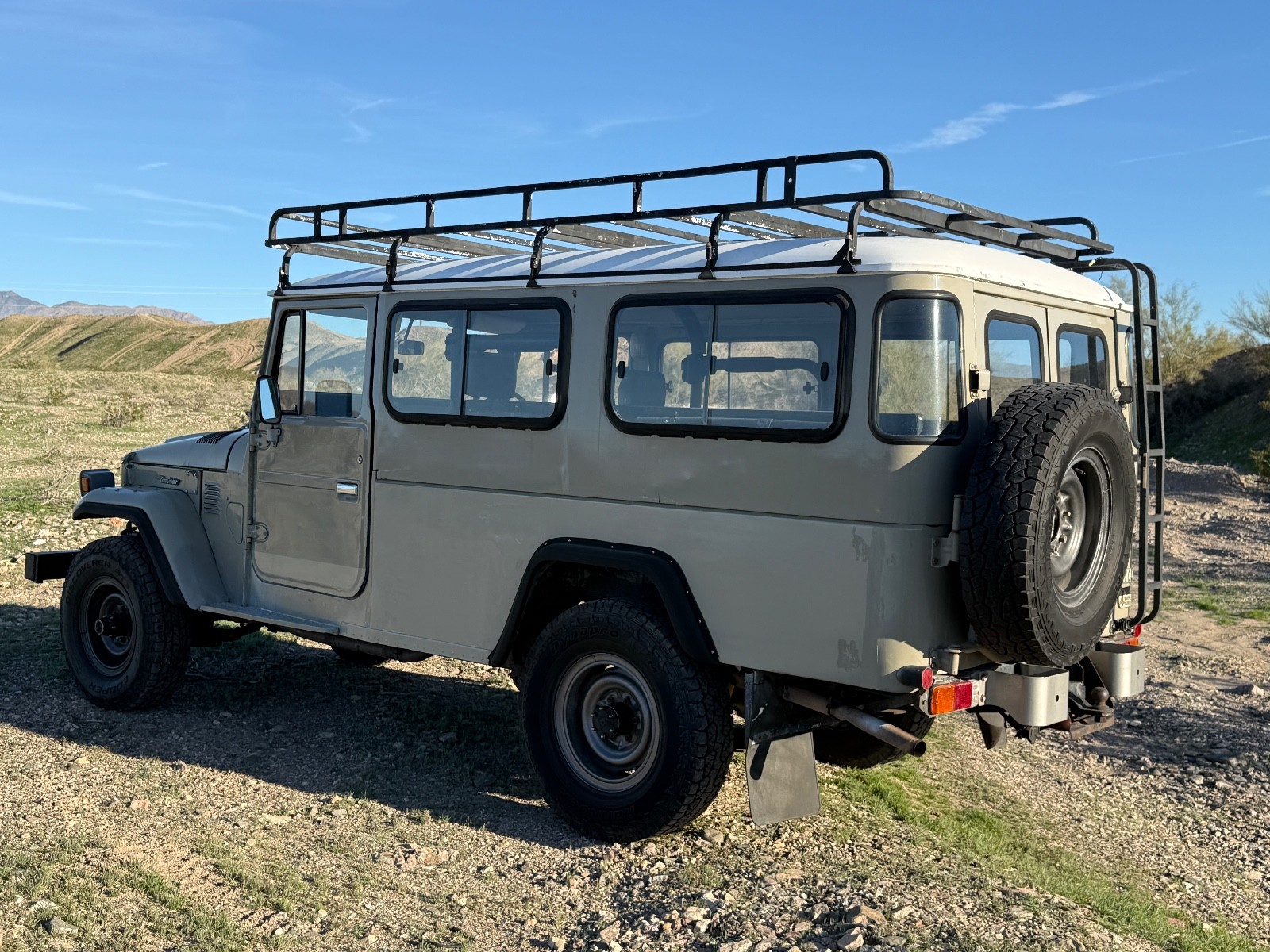 Toyota-Land-Cruiser-1980-SUV-14