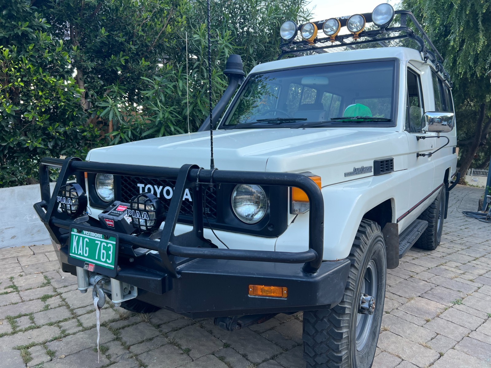 Toyota-Land-Cruiser-1980-SUV-14