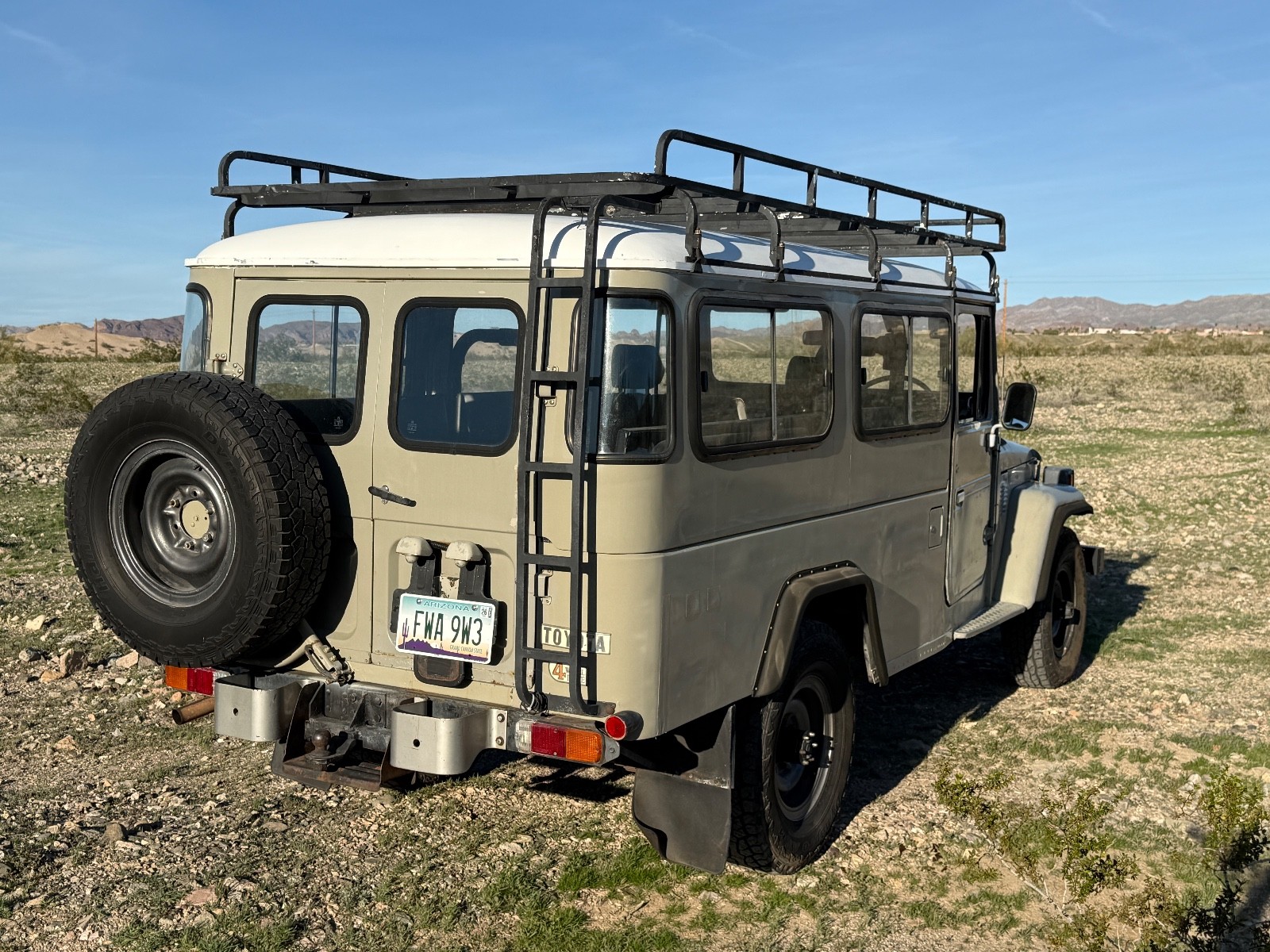 Toyota-Land-Cruiser-1980-SUV-17