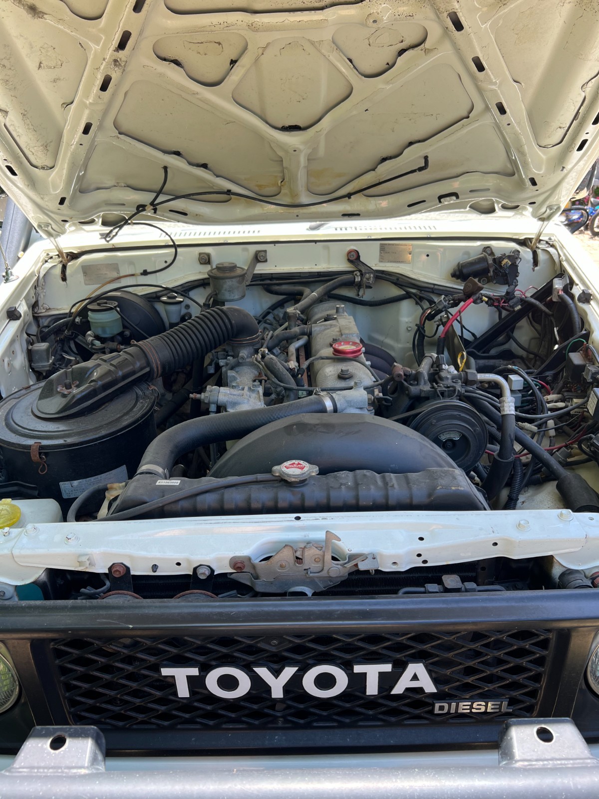 Toyota-Land-Cruiser-1980-SUV-24