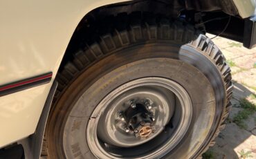 Toyota-Land-Cruiser-1980-SUV-28