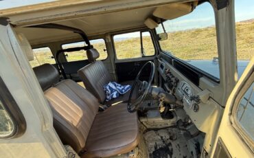 Toyota-Land-Cruiser-1980-SUV-3