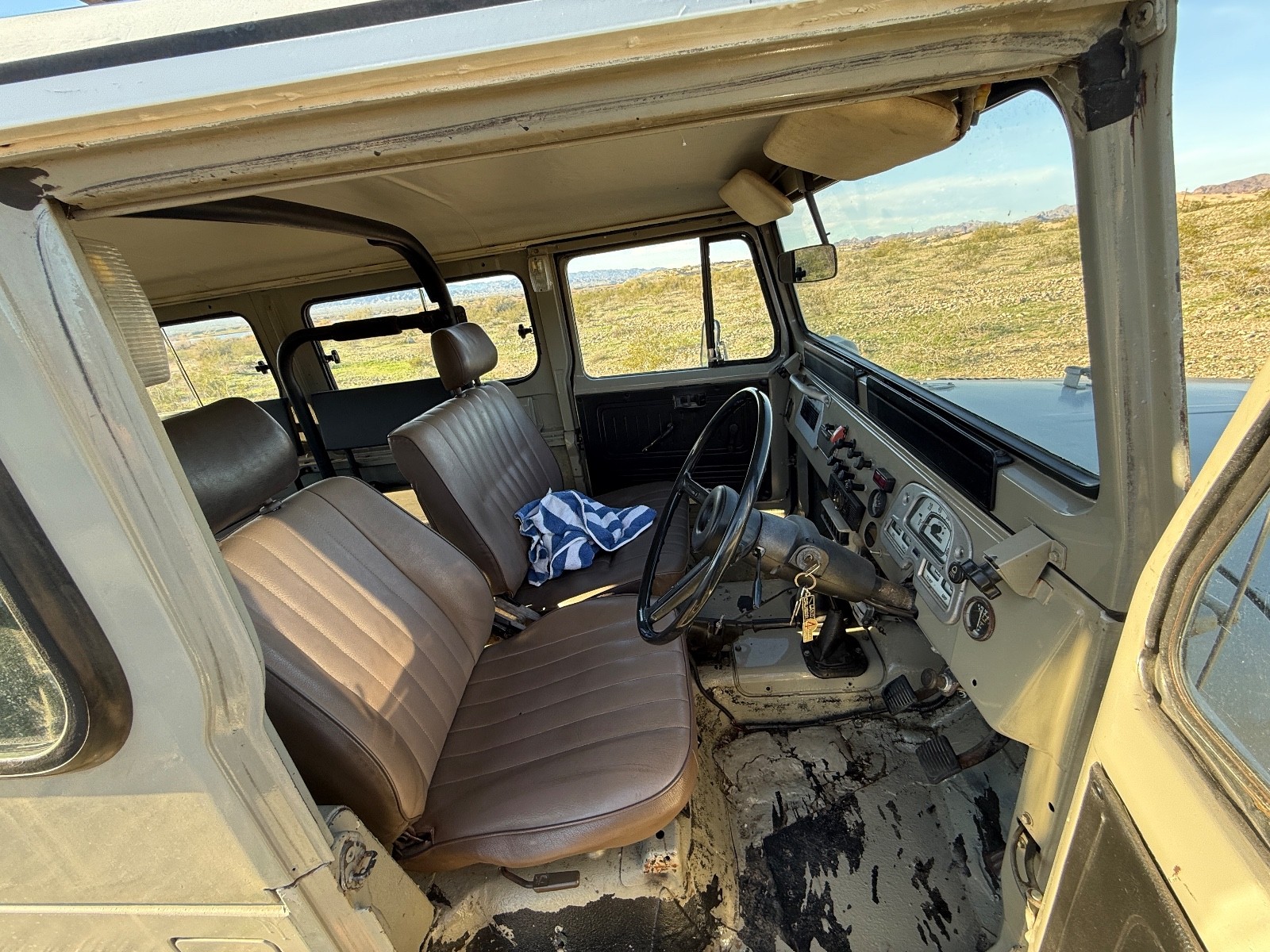 Toyota-Land-Cruiser-1980-SUV-3