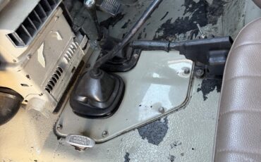 Toyota-Land-Cruiser-1980-SUV-31