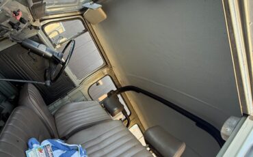 Toyota-Land-Cruiser-1980-SUV-34