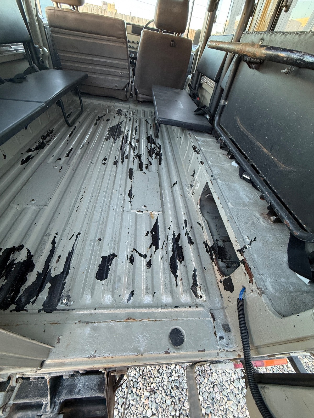 Toyota-Land-Cruiser-1980-SUV-37