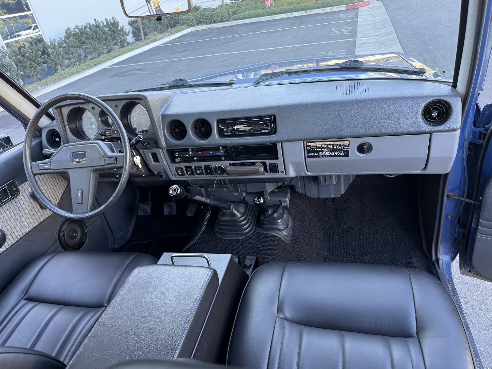 Toyota-Land-Cruiser-1987-SUV-26