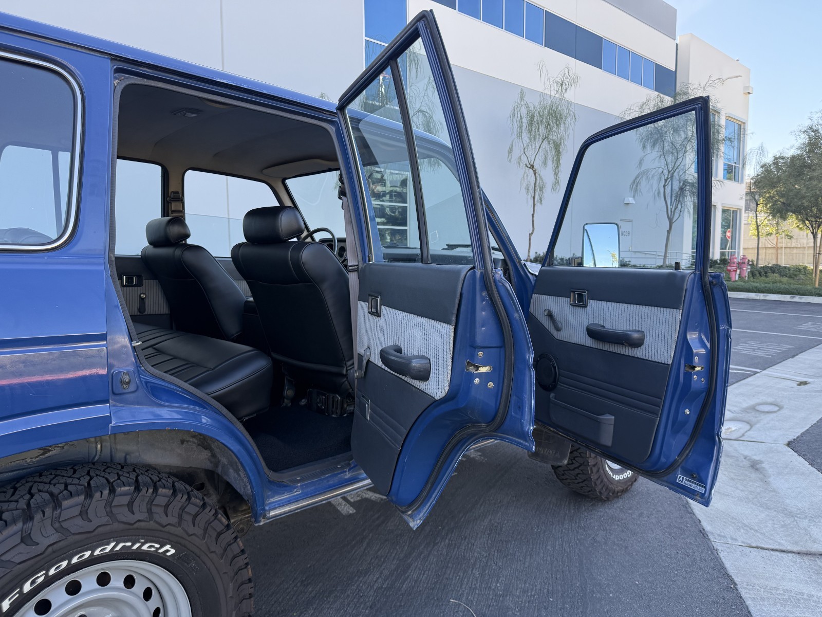 Toyota-Land-Cruiser-1987-SUV-30