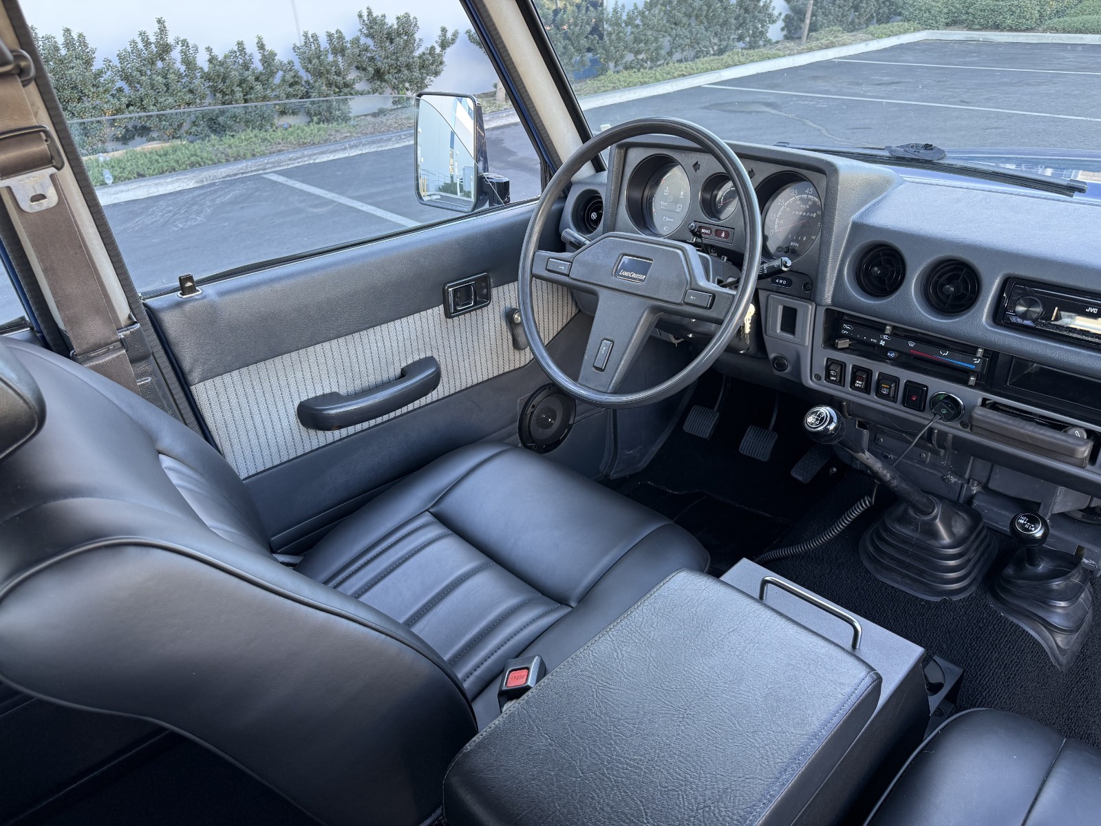 Toyota-Land-Cruiser-1987-SUV-33