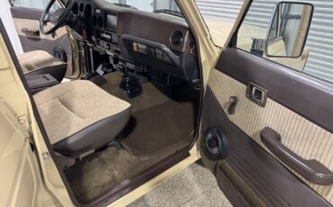Toyota-Land-Cruiser-1988-SUV-13