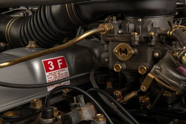 Toyota-Land-Cruiser-1988-SUV-32