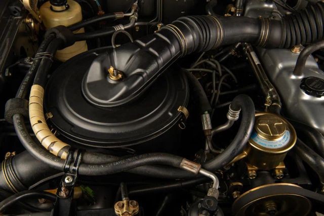 Toyota-Land-Cruiser-1988-SUV-34