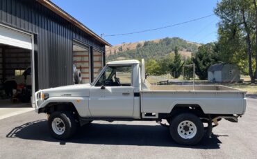 Toyota-Land-Cruiser-1993-1