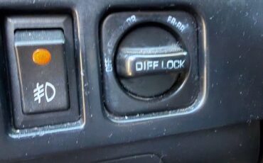 Toyota-Land-Cruiser-1993-SUV-21