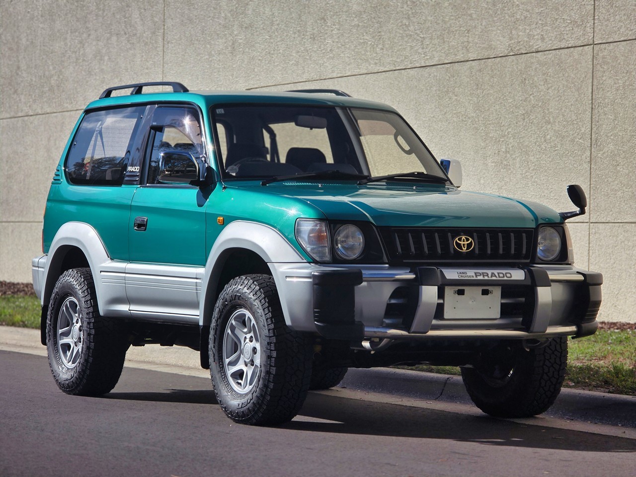 Toyota-Land-Cruiser-Prado-1996-SUV-1