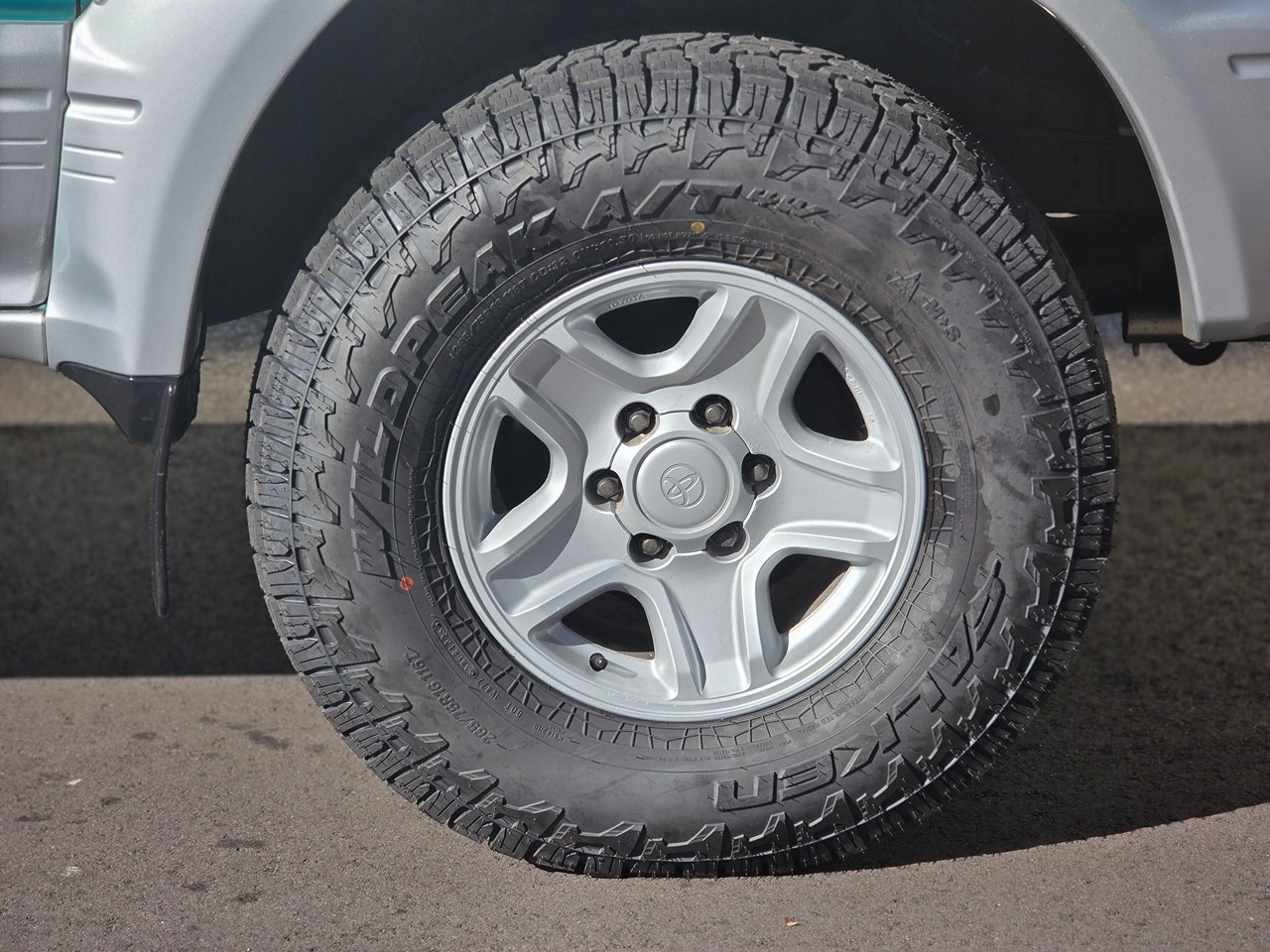 Toyota-Land-Cruiser-Prado-1996-SUV-22