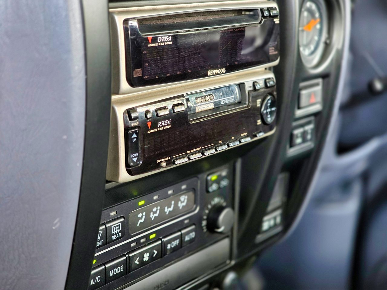 Toyota-Land-Cruiser-Prado-1996-SUV-28