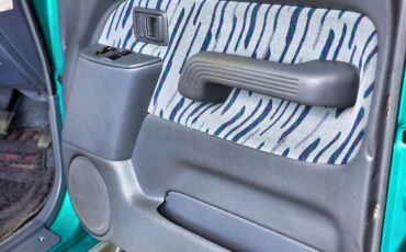 Toyota-Land-Cruiser-Prado-1996-SUV-30