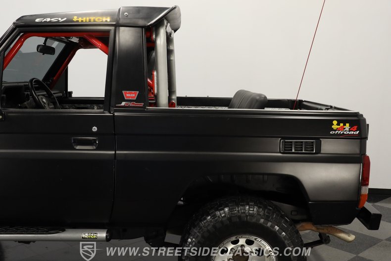 Toyota-Land-cruiser-1995-Matte-Black-Black-11