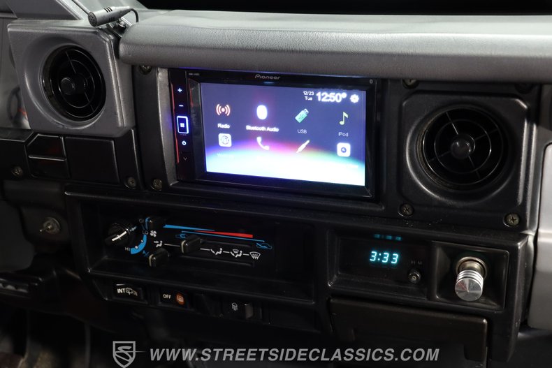 Toyota-Land-cruiser-1995-Matte-Black-Black-32