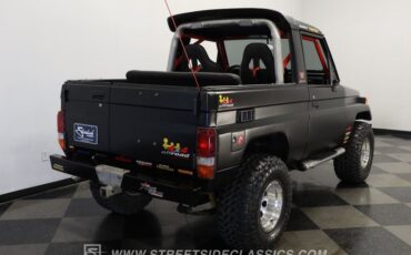Toyota-Land-cruiser-1995-Matte-Black-Black-44