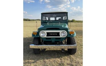 Toyota-Land-cruiser-fj-1976-Green-Black-1