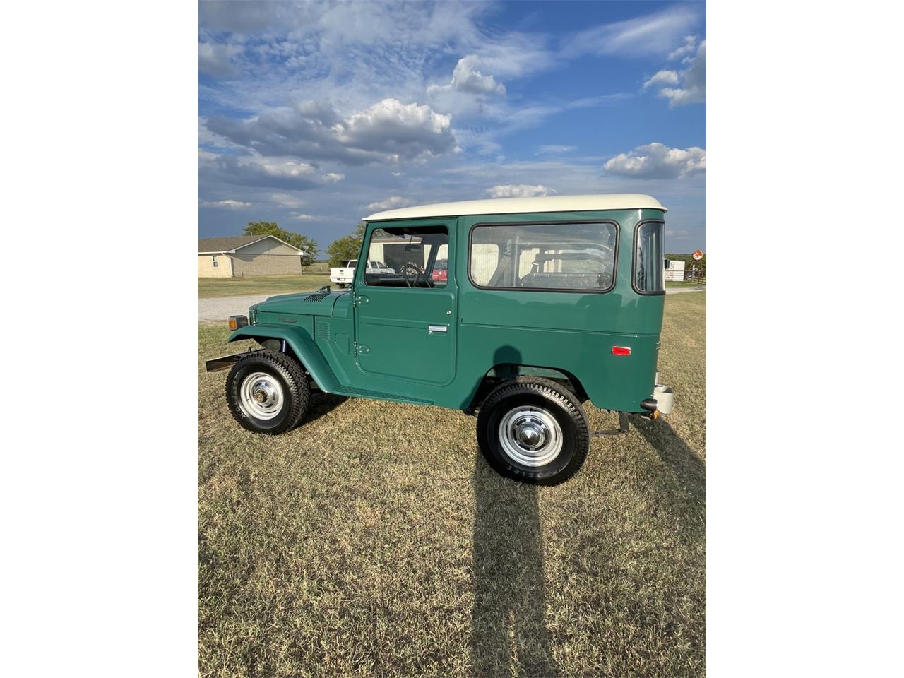 Toyota-Land-cruiser-fj-1976-Green-Black-11