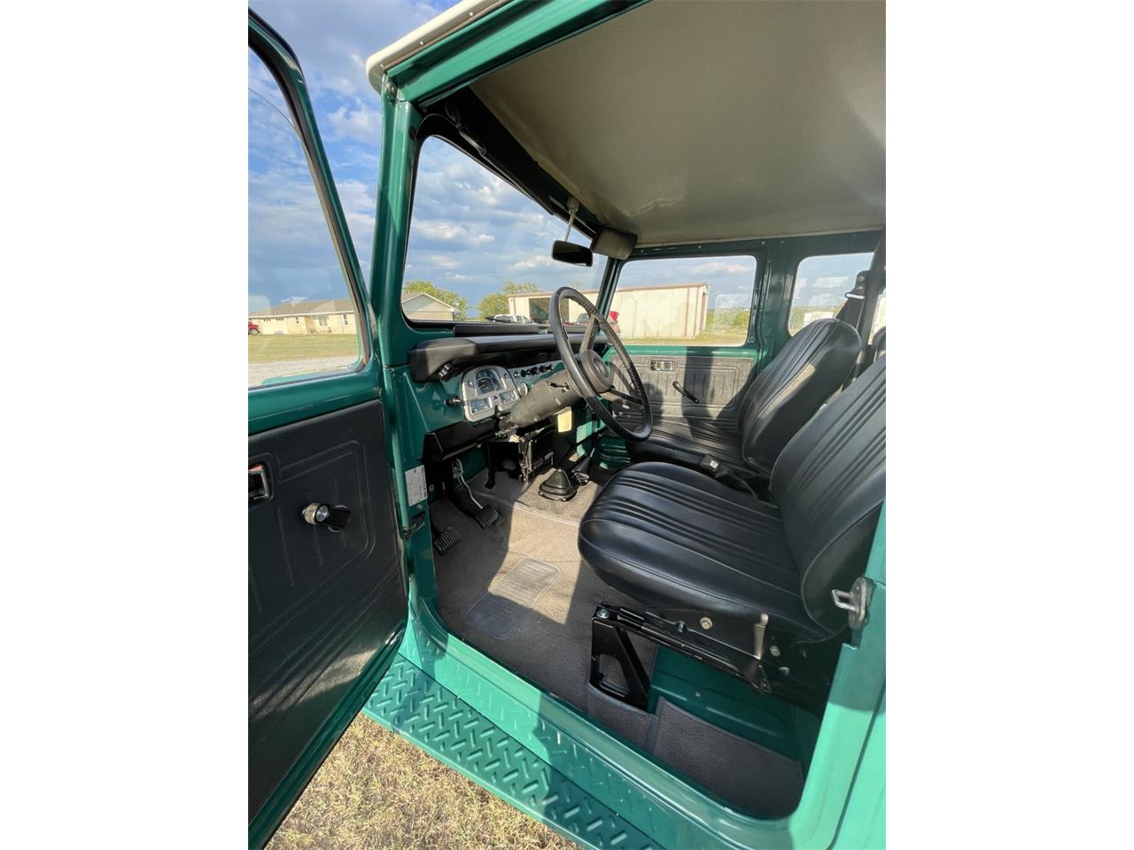 Toyota-Land-cruiser-fj-1976-Green-Black-12