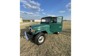 Toyota-Land-cruiser-fj-1976-Green-Black-16