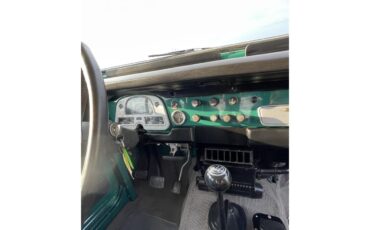 Toyota-Land-cruiser-fj-1976-Green-Black-3